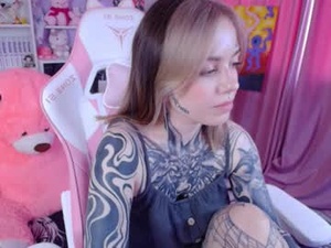 katrinwaifu's webcam