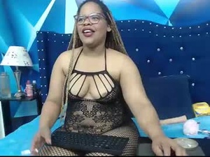 kendraruiz83's webcam