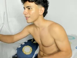 kevin_adrian01's webcam