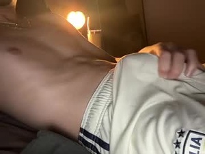 kfkfjfjj's webcam