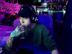 kimimaro_bloodmoon's webcam
