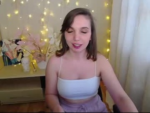 kindhazelhere_'s webcam