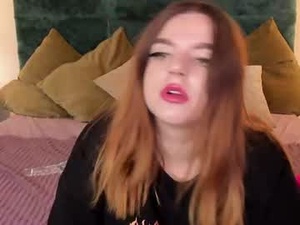 kira888soon's webcam