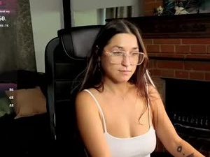 kitty_moonesty's webcam