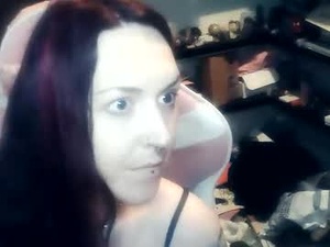 krystalwebss's webcam