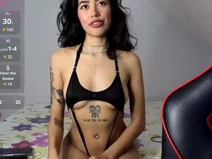 kyliemamihottie's webcam