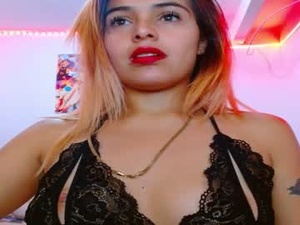 lacolombiana_bitch's webcam