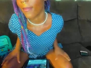 lady_aiyla's webcam