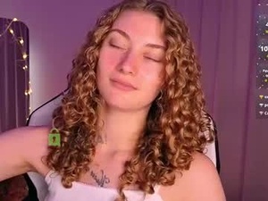 lady_curls's webcam