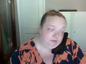 ladysassy83417's webcam