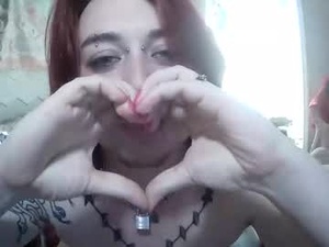 lapdoghellhound's webcam