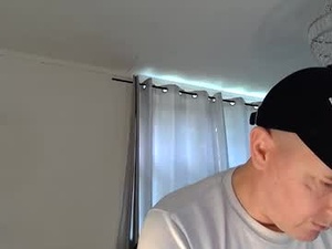 larryprento's webcam