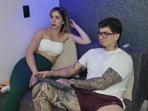 latin_couple04's webcam