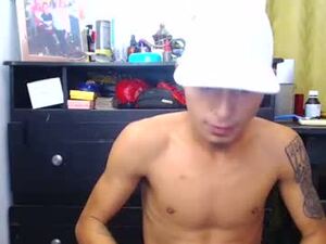 latin_hot_kevin's webcam