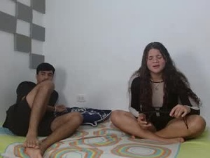 latin_sofia_777's webcam