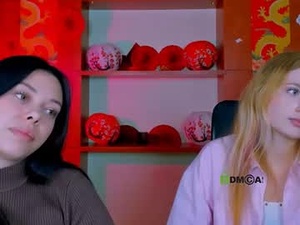 laura_dark_'s webcam