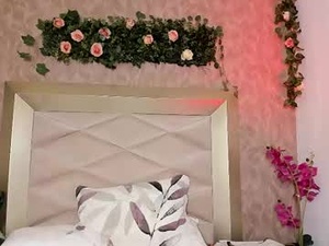 layla_rousee_'s webcam