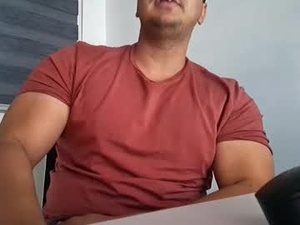lbjojmempzbx's webcam