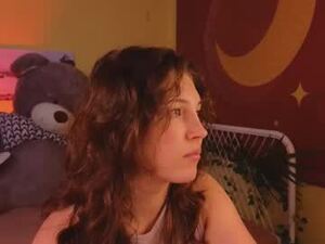 lea_belle_'s webcam