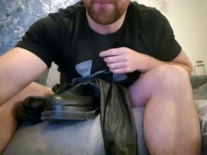 leathercum11111's webcam