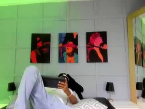 leo_jhonson's webcam