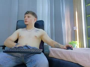 leo_miller_'s webcam