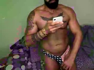 lets0play0together's webcam