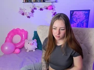 leyla_miller_'s webcam