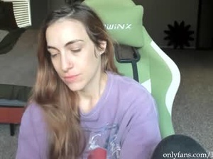 lilithoftrees's webcam