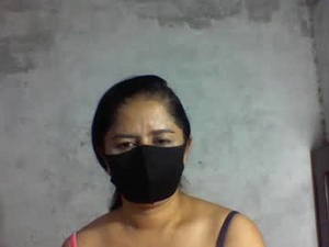 lilly12478539's webcam