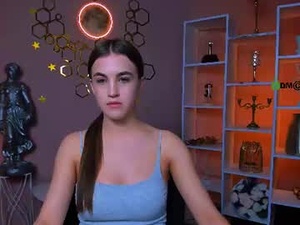 lily_sin_'s webcam