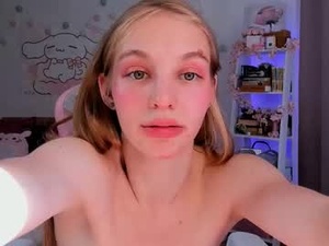 lily_wane's webcam