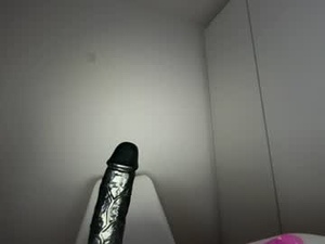 linaxvalentine's webcam