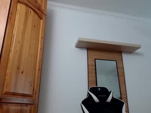 lisaskybaby's webcam