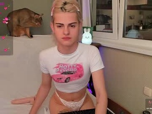 little_femb0y's webcam