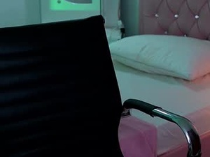 little_flame18's webcam