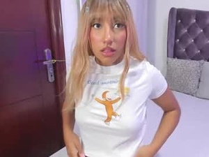 little_victoriaa's webcam