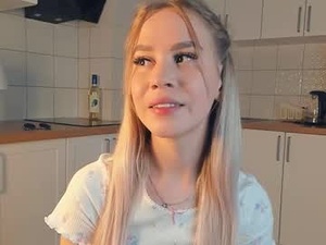litttle_ladyy's webcam