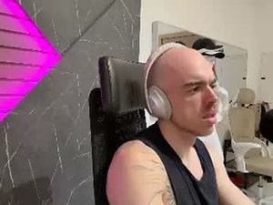 logan__kelly's webcam