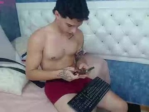 logan_madoox's webcam