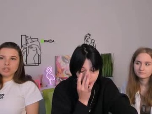lola_swon's webcam