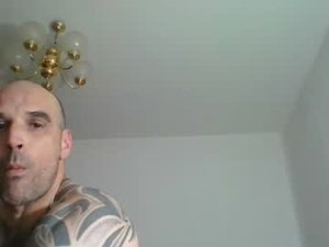 lolotatto's webcam