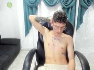 loogan_boyy's webcam
