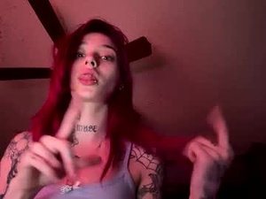 lookingforlona's webcam