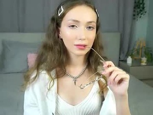 loriamarzinske's webcam