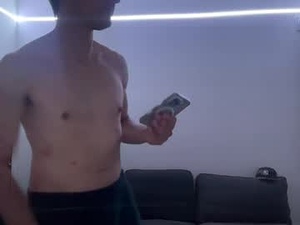lostpuppyboy's webcam