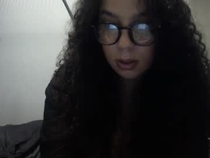 lotuzpetals's webcam