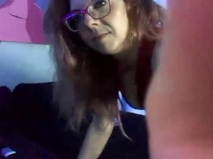 love2bbeat's webcam