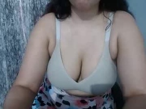love_shivi's webcam