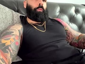 loveathickbitch's webcam